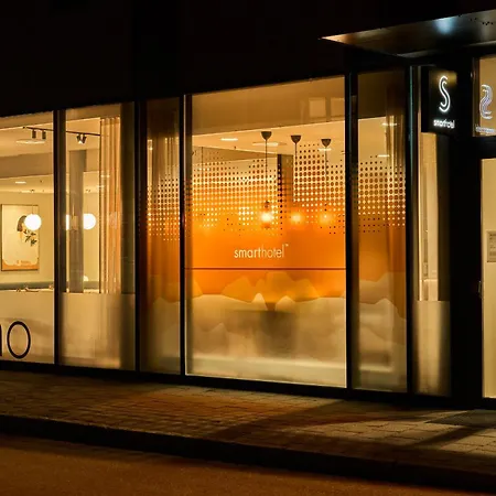Smarthotel מלון