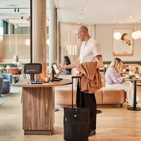 Smarthotel מלון 3*